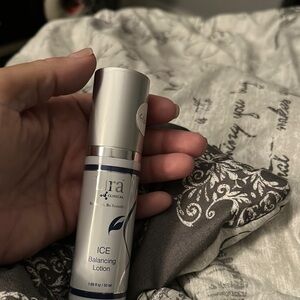 Lira Ice Balancing Lotion